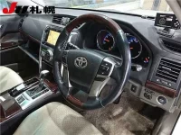 Toyota MARK X лот № 38 оценка 3  с аукциона в Японии 2