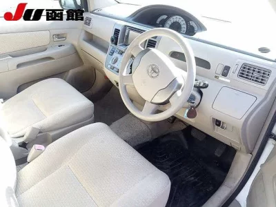 Toyota RAUM