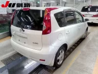 Nissan NOTE лот № 8014 оценка 3  с аукциона в Японии 8