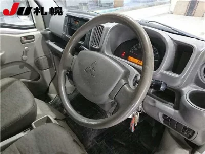 Mitsubishi MINICAB VAN