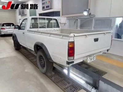 Nissan DATSUN PICKUP