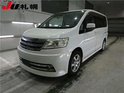 Nissan SERENA  с аукциона в Японии