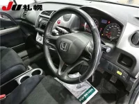 Honda STREAM лот № 3047 оценка -  с аукциона в Японии 2