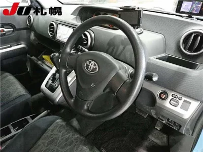 Toyota COROLLA RUMION  с аукциона в Японии