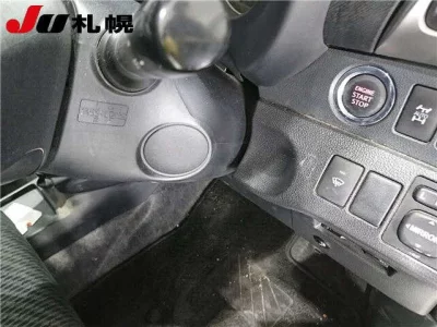 Toyota RACTIS  с аукциона в Японии