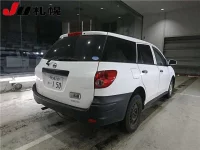 Nissan AD лот № 1057 оценка 3.5  с аукциона в Японии 1