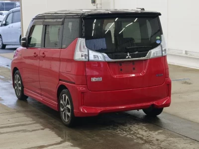 Mitsubishi DELICA D2