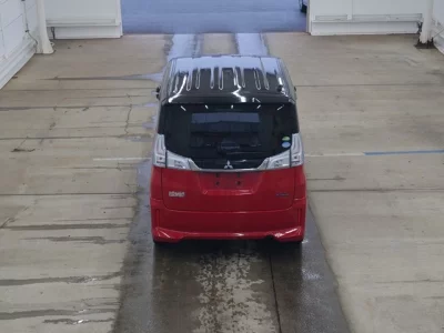 Mitsubishi DELICA D2