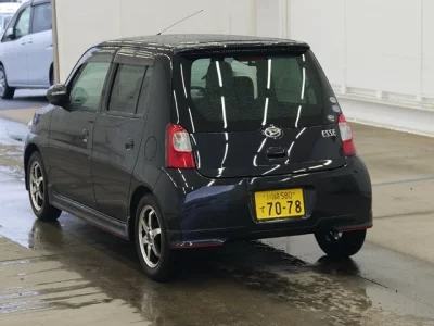 Daihatsu Esse