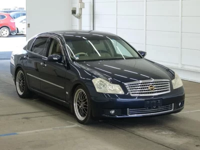 Nissan FUGA  с аукциона в Японии