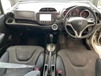 Honda FIT лот № 2106 оценка 3.5  с аукциона в Японии 4