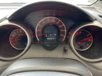 Honda FIT лот № 2106 оценка 3.5  с аукциона в Японии 5