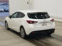 Mazda AXELA лот № 5542 оценка 3  с аукциона в Японии 1