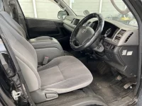 Toyota HIACE VAN лот № 2176 оценка RA  с аукциона в Японии 3