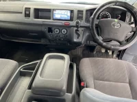 Toyota HIACE VAN лот № 2176 оценка RA  с аукциона в Японии 4