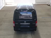 Toyota HIACE VAN лот № 5529 оценка 3.5  с аукциона в Японии 2