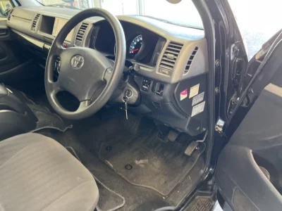 Toyota HIACE VAN  с аукциона в Японии