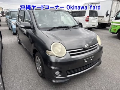 Toyota SIENTA  с аукциона в Японии