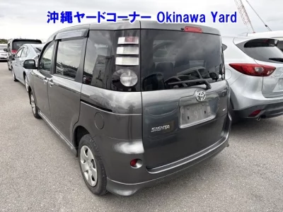 Toyota SIENTA  с аукциона в Японии