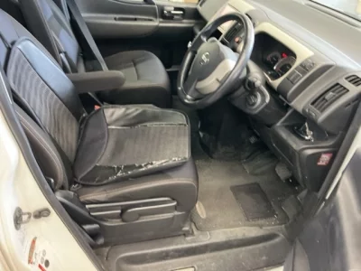 Nissan SERENA  с аукциона в Японии