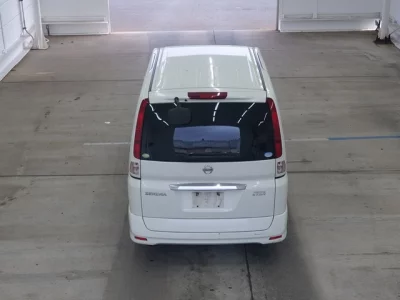 Nissan SERENA  с аукциона в Японии