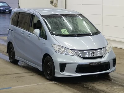 Honda FREED  с аукциона в Японии