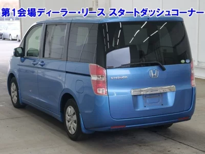 Honda STEP WAGON  с аукциона в Японии