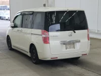 Honda STEP WAGON лот № 2239 оценка 3.5  с аукциона в Японии 1