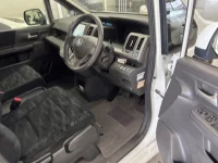 Honda STEP WAGON лот № 2163 оценка 3.5  с аукциона в Японии 3