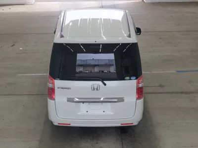 Honda STEP WAGON  с аукциона в Японии