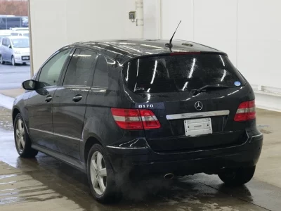 Mercedes-Benz B CLASS