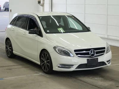 Mercedes-Benz B CLASS