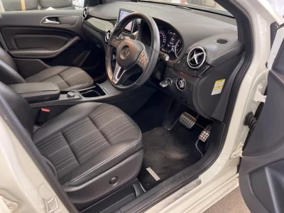 Mercedes-Benz B CLASS