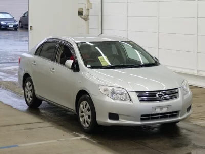 Toyota COROLLA AXIO  с аукциона в Японии