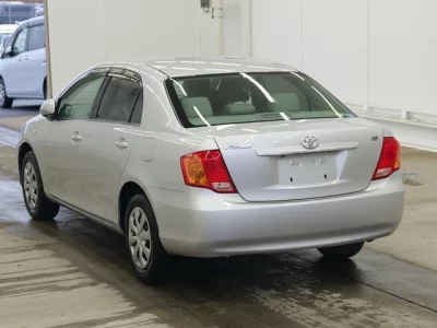 Toyota COROLLA AXIO  с аукциона в Японии