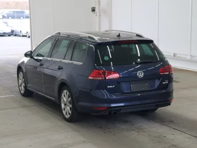 Volkswagen GOLF VARIANT