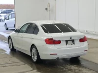 BMW 3-Series лот № 5033 оценка 3  с аукциона в Японии 1