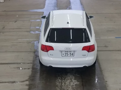 Audi A4  с аукциона в Японии