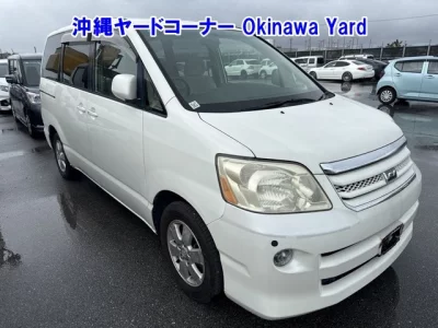 Toyota NOAH  с аукциона в Японии