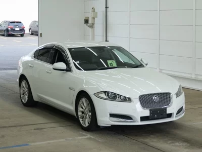 Jaguar XF SERIES