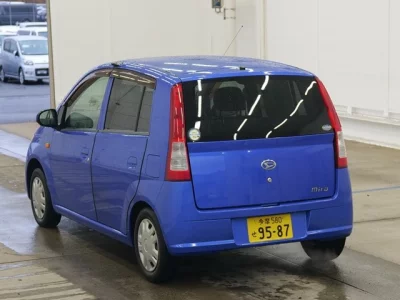 Daihatsu MIRA