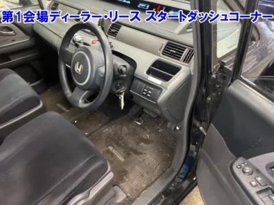 Honda STEP WAGON  с аукциона в Японии