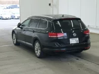 Volkswagen PASSAT VARIANT лот № 2781 оценка 4  с аукциона в Японии 1
