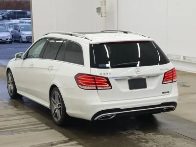 Mercedes-Benz E CLASS WAGON