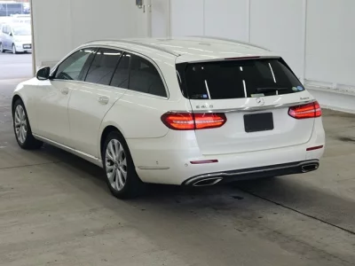 Mercedes-Benz E CLASS WAGON