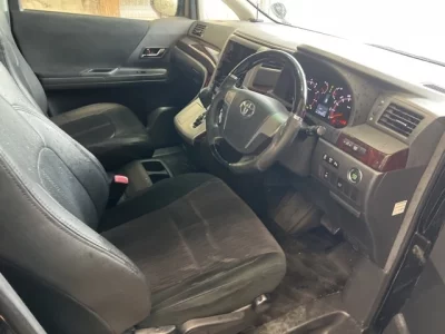 Toyota VELLFIRE  с аукциона в Японии