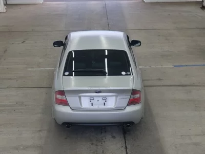Subaru LEGACY B4