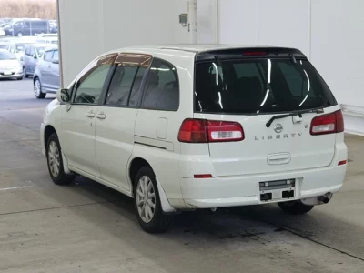 Nissan LIBERTY