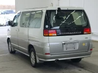 Nissan ELGRAND лот № 2779 оценка 3.5  с аукциона в Японии 1