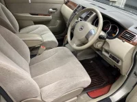 Nissan TIIDA LATIO лот № 2951 оценка 4  с аукциона в Японии 3